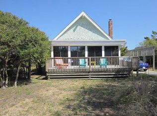 10 4th Ave, Southern Shores, NC 27949