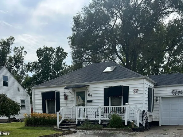 109 S Ferry St, Ottumwa, IA 52501