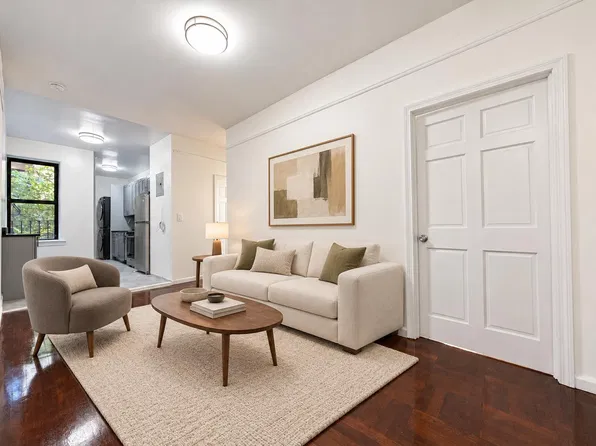 121 Bennett Avenue image 1 of 10