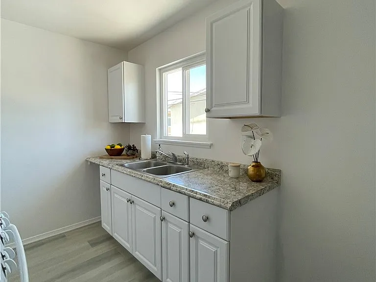 1781 W Ball Rd #4 — Photo 10