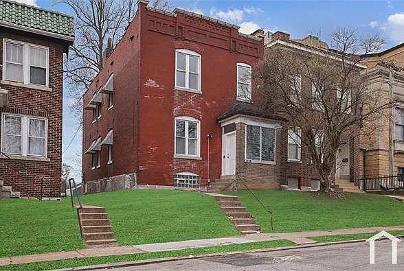 5 bed, 2070 sqft, $1,800 — Photo 2