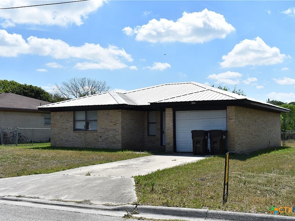 1st image of 304 Meadow Dr