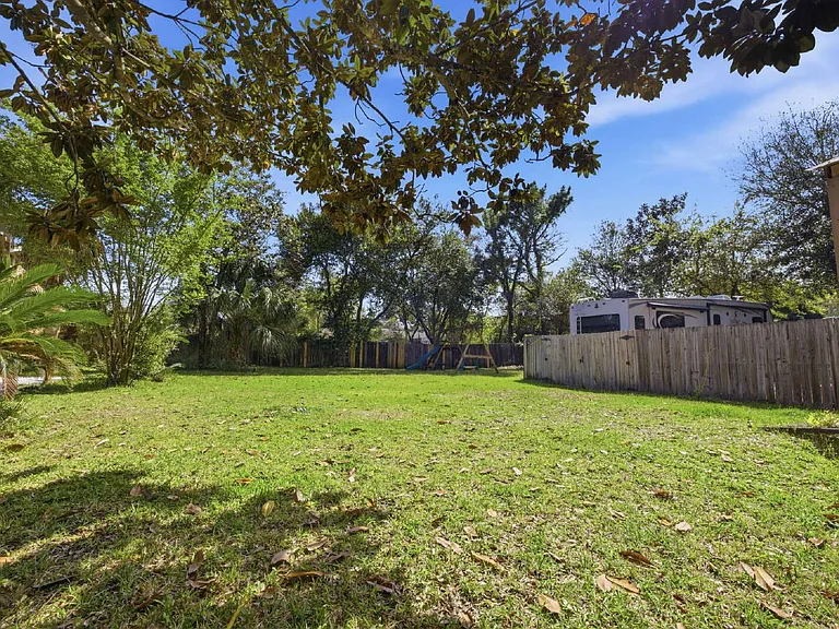 157 Country Club Rd — Photo 61