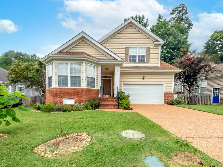 5292 Queen Bishop Ln — Photo 1