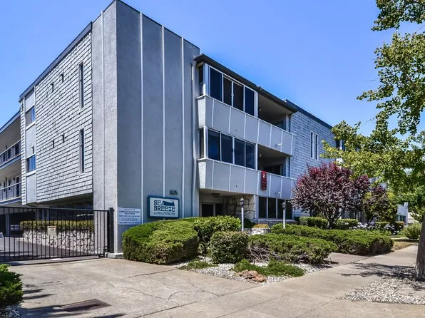 325 Kitty Hawk Rd Unit 304, Alameda, CA 94501