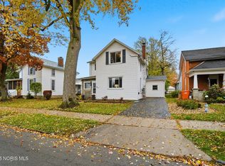 829 Maple Ave, Findlay, OH 45840