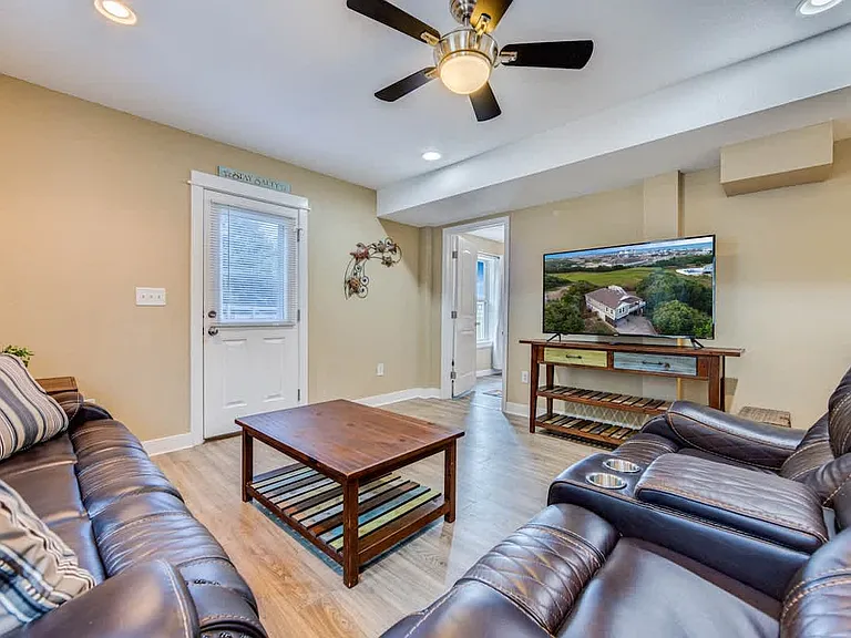 5209 Lunar Dr — Photo 33