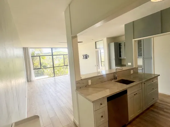 1030 Aoloa Pl, Kailua, HI