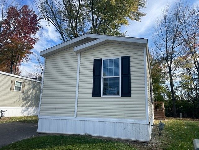 1st image of 331 Cambridge Dr