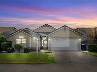 2208 Curzon Dr, Modesto, CA 95355