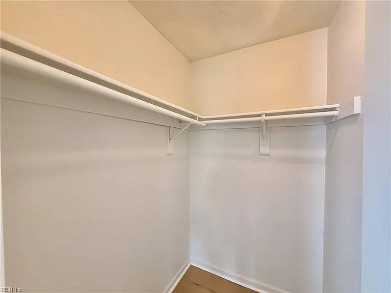 512 Thorncliff Dr #101 — Photo 12