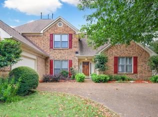 9015 Raspberry Ln, Cordova, TN 38016