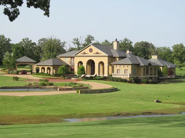 7111 Highland Park Dr, Fort Smith, AR 72916