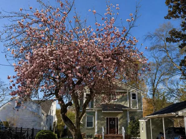 1260 Hillside Rd, Pasadena, MD 21122