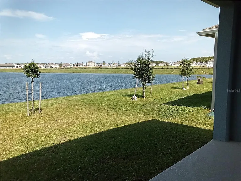 1815 Southfork Dr — Photo 2
