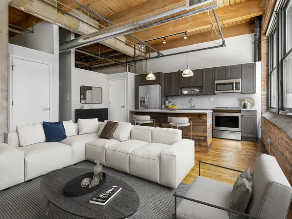 The Lofts at Gin Alley, 120 N Green St #506, Chicago, IL 60607