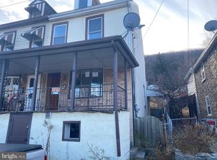 236 W Bacon St, Pottsville, PA 17901