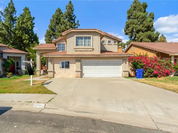 13740 Hillcrest Dr, Fontana, CA 92337