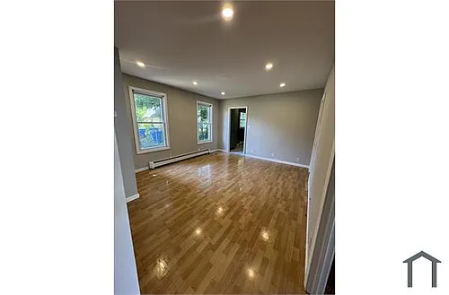 79 Tulip St #1 Photo 1