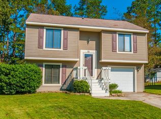 25 Eastleigh Ct, Goose Creek, SC 29445