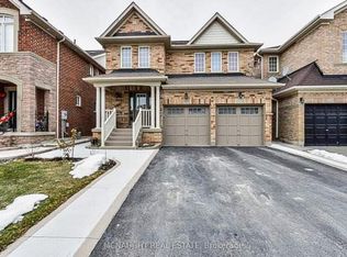 117 Crown Victoria Dr, Brampton, ON L7A 3X9