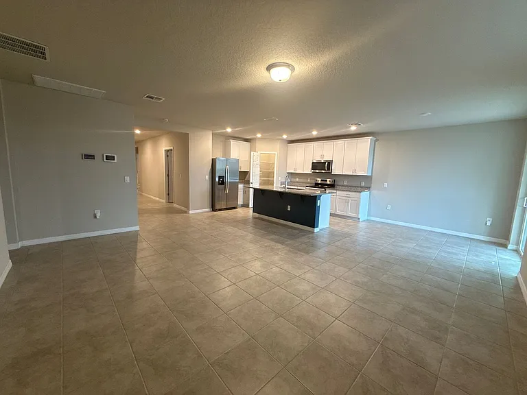 372 Guadlupe St — Photo 8