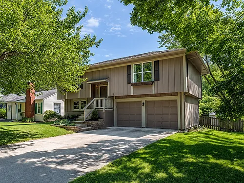 5129 Ash St Photo 1