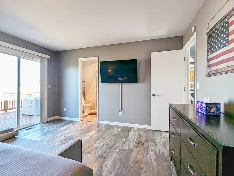 3330 Mirage Dr — Photo 34