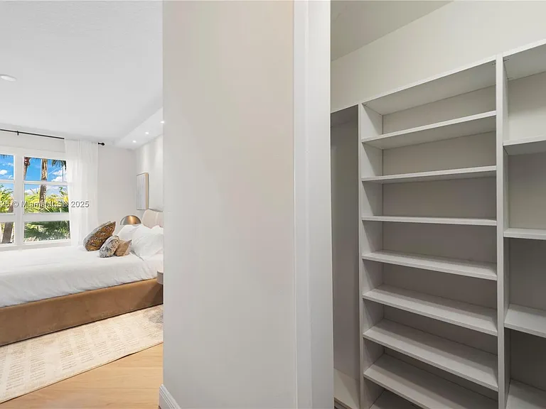 705 Crandon Blvd #405 — Photo 18