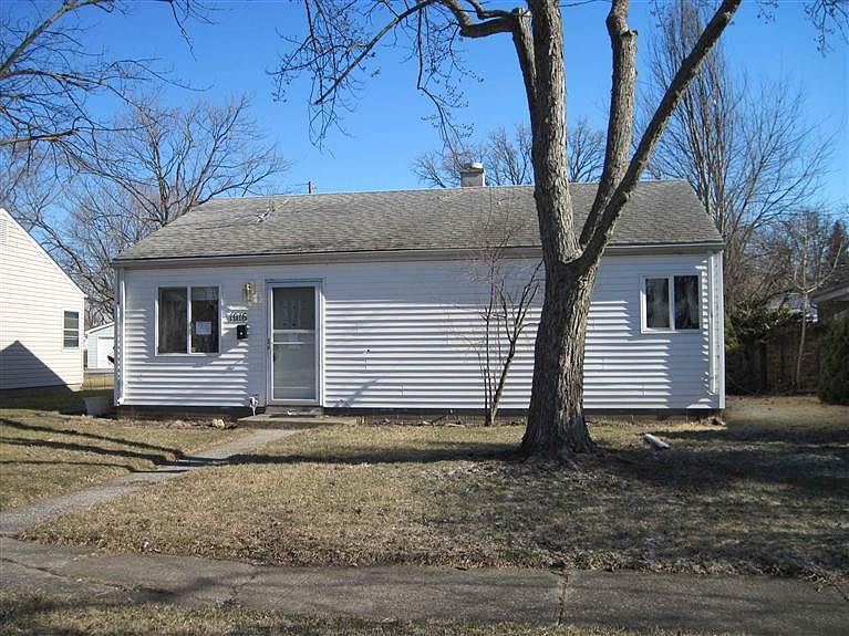 1st image of 1016 W 42nd Ave