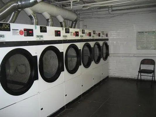 Rented by KVNY Soho | media 24