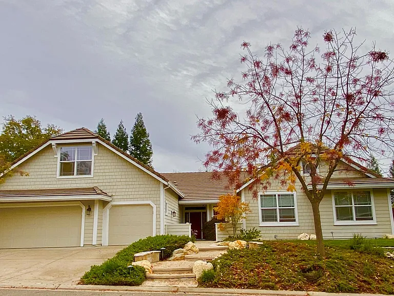 4028 Windsor Point Pl — Photo 1