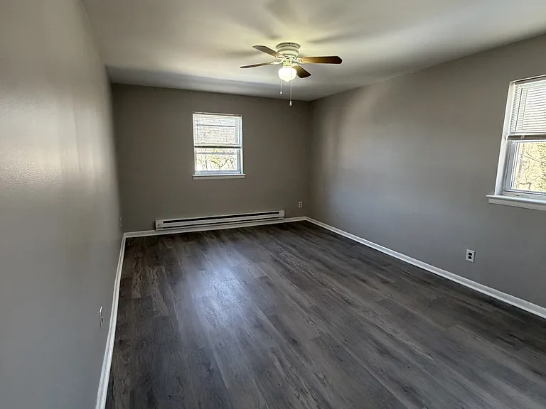 105 Lincoln St #8 — Photo 11