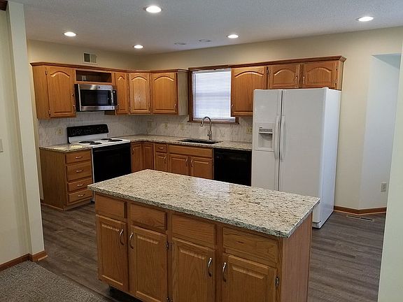 Great open kitchen