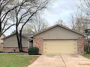 11822 Perry Rd, Houston, TX 77064