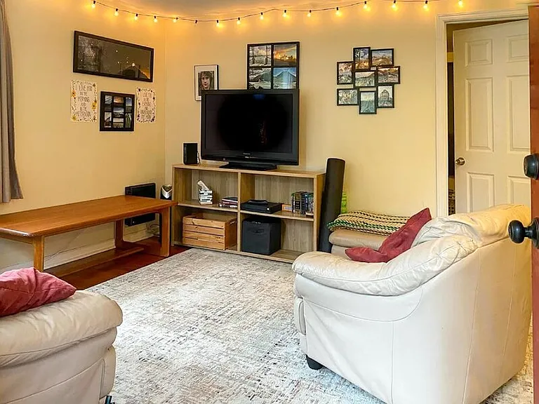 529 Madison St #2 — Photo 3