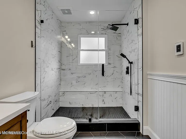 515 Monmouth Rd — Photo 16