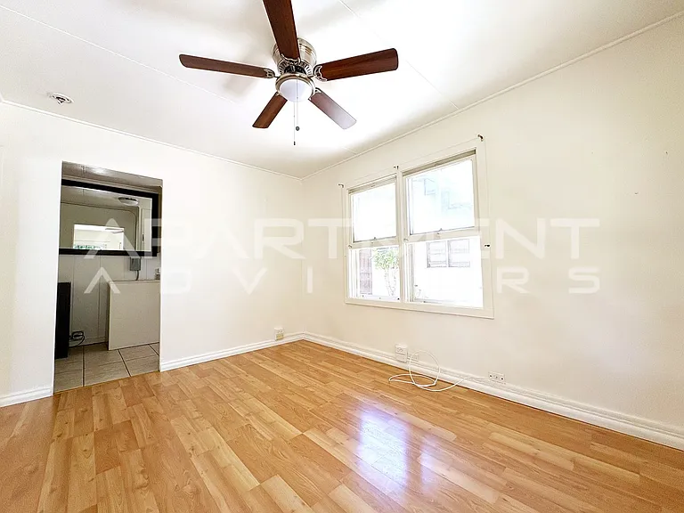 424 Olohana St — Photo 7