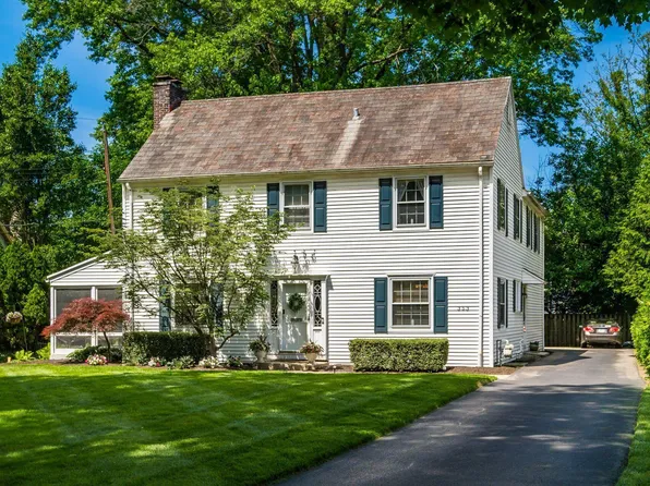 353 Stanbery Ave, Bexley, OH 43209