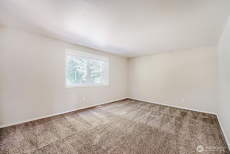 3rd image of 9410 62nd Avenue Ct E