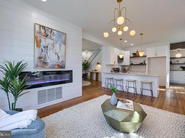 474 W High St, Elizabethtown, PA 17022