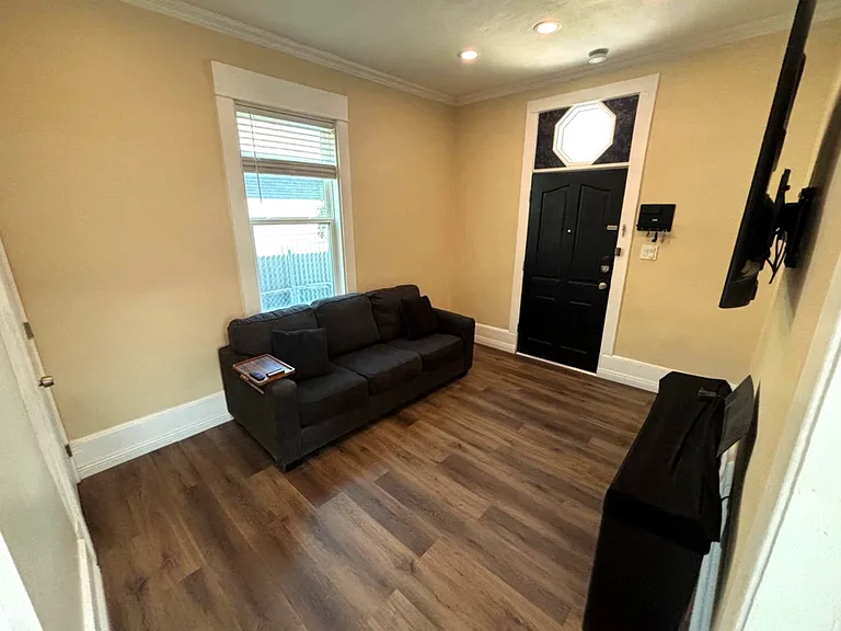 1504 W 900 S — Photo 15