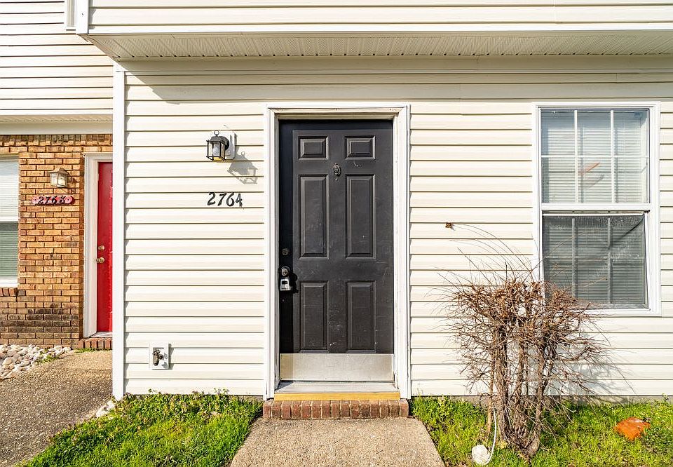 1st image of 2764 Peach St