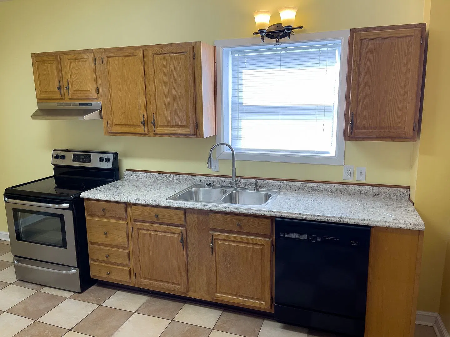 3BR Single Family Home in Northside of Cumberland — Photo 4