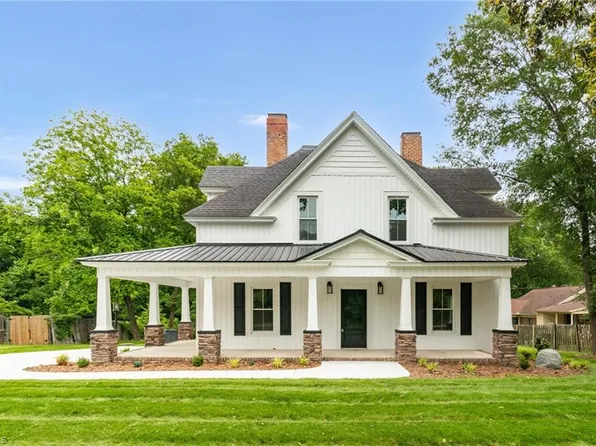 135 Dixon St, Asheboro, NC 27203