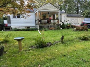 14 Stempert Rd, Branchville, NJ 07826