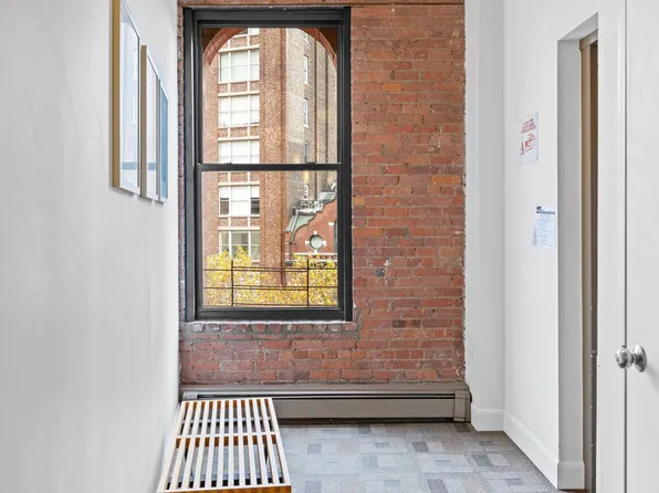 165 Duane Street image 24 of 29