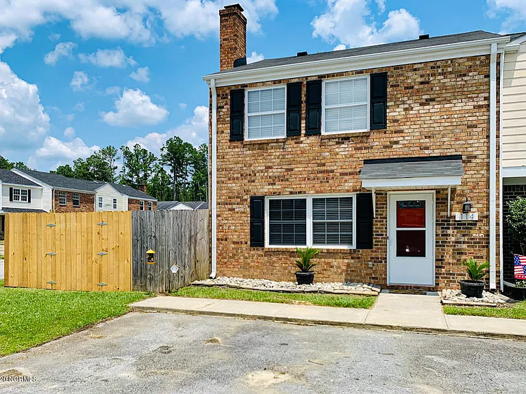 114 Villa Dr — Photo 36
