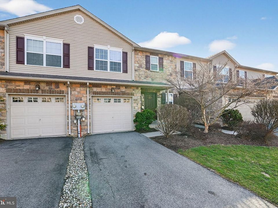 1st image of 2270 Jeannette Ln