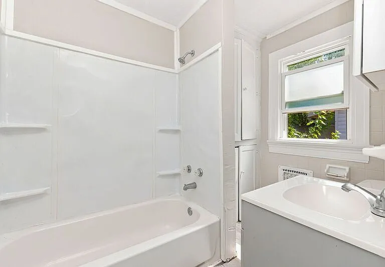 147 W Hudson Ave — Photo 9